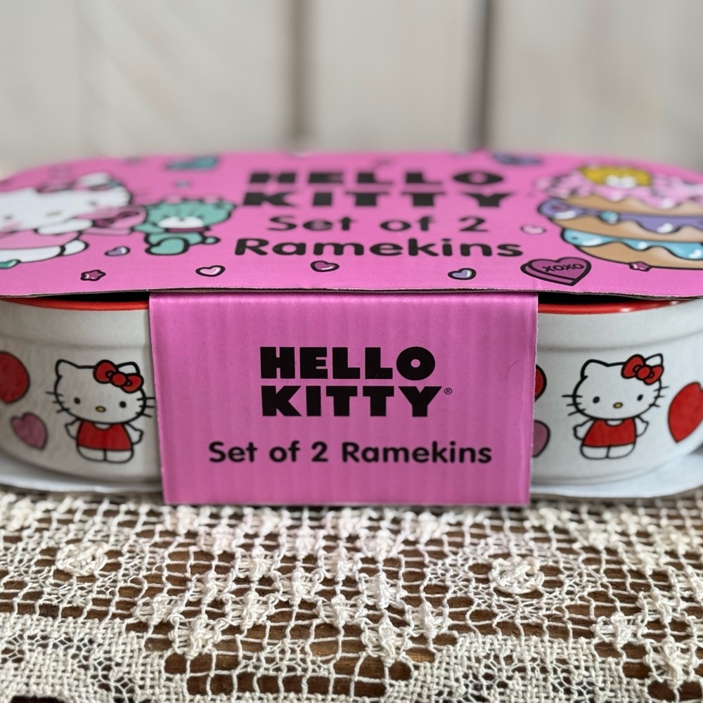 Hello Kitty Set of 2 Ramekins - Pink and White